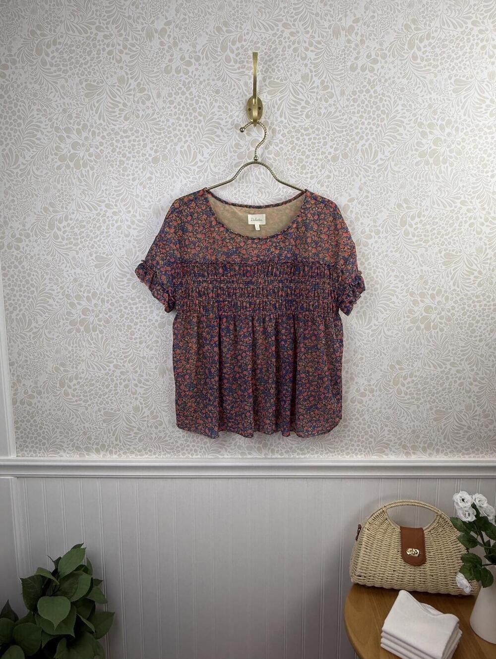Deletta by Anthropologie Blue Floral Smocked Short Sleeve Blouse - Size - Small